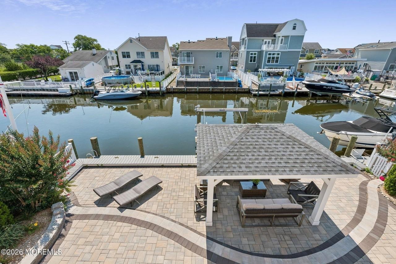 45 E Pampano Dr - Photo 4 of 25
