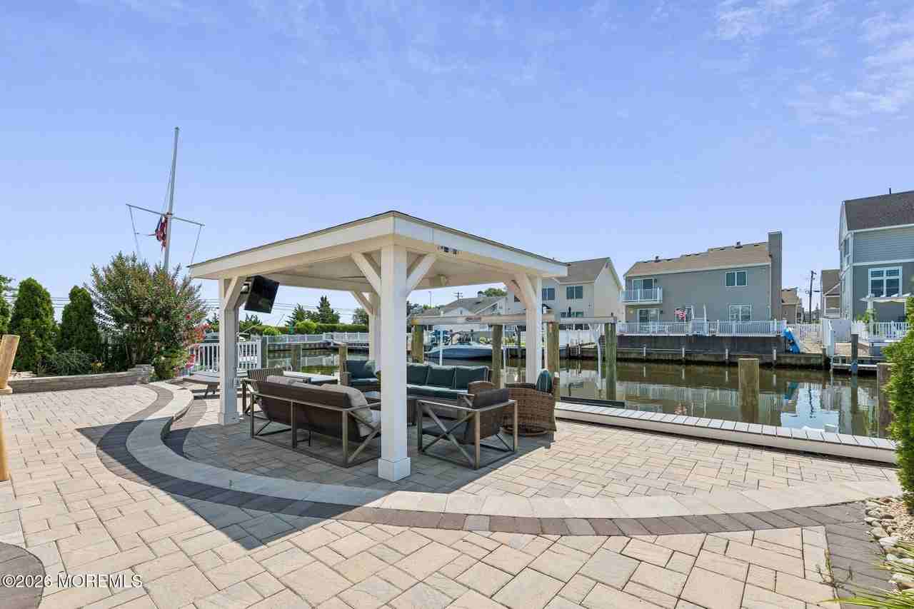 45 E Pampano Dr - Photo 5 of 25