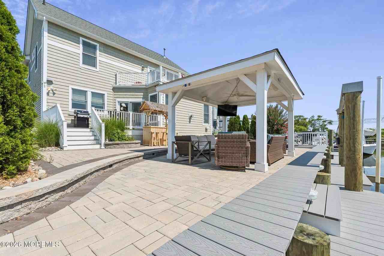 45 E Pampano Dr - Photo 6 of 25