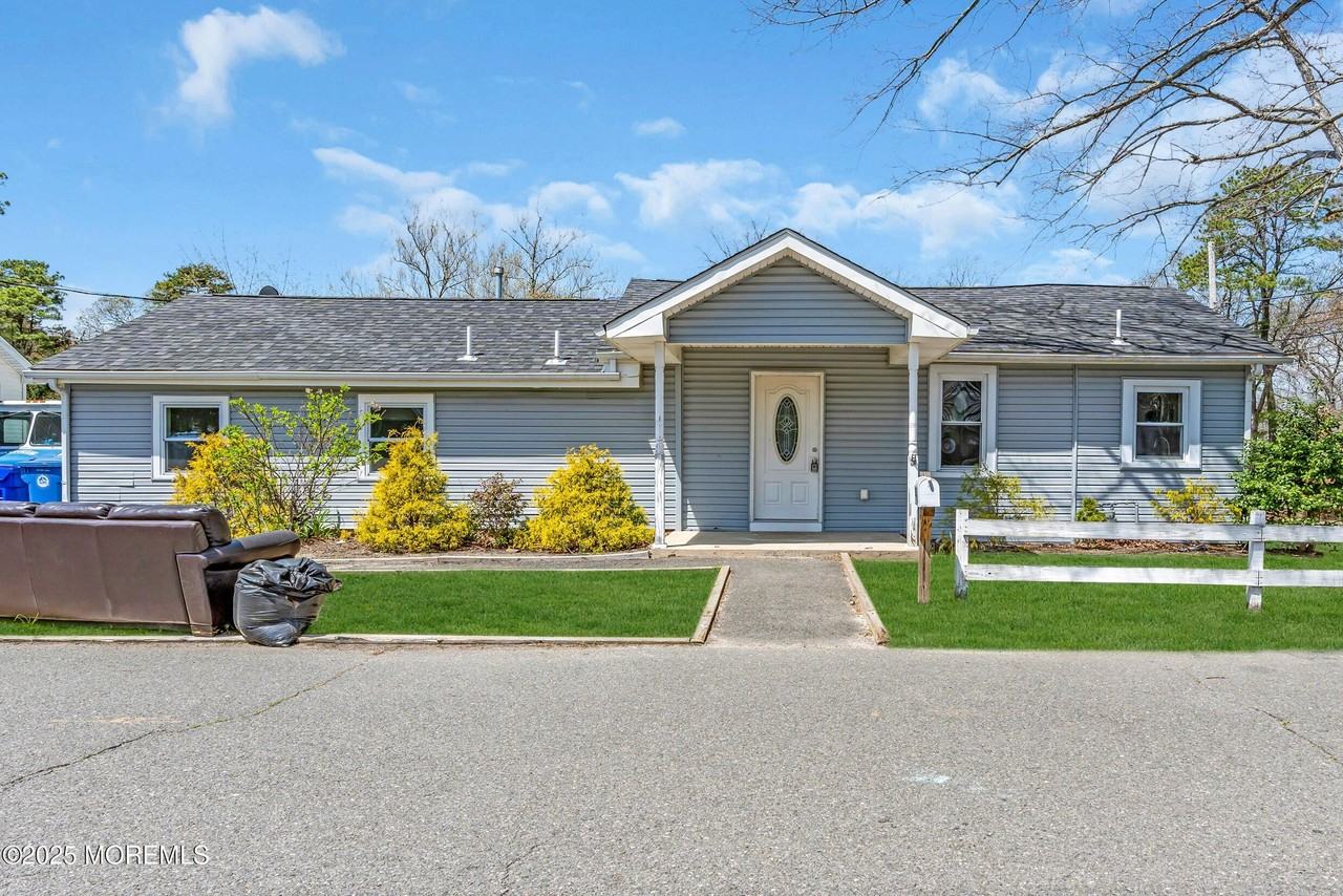 351 Hulse Ave