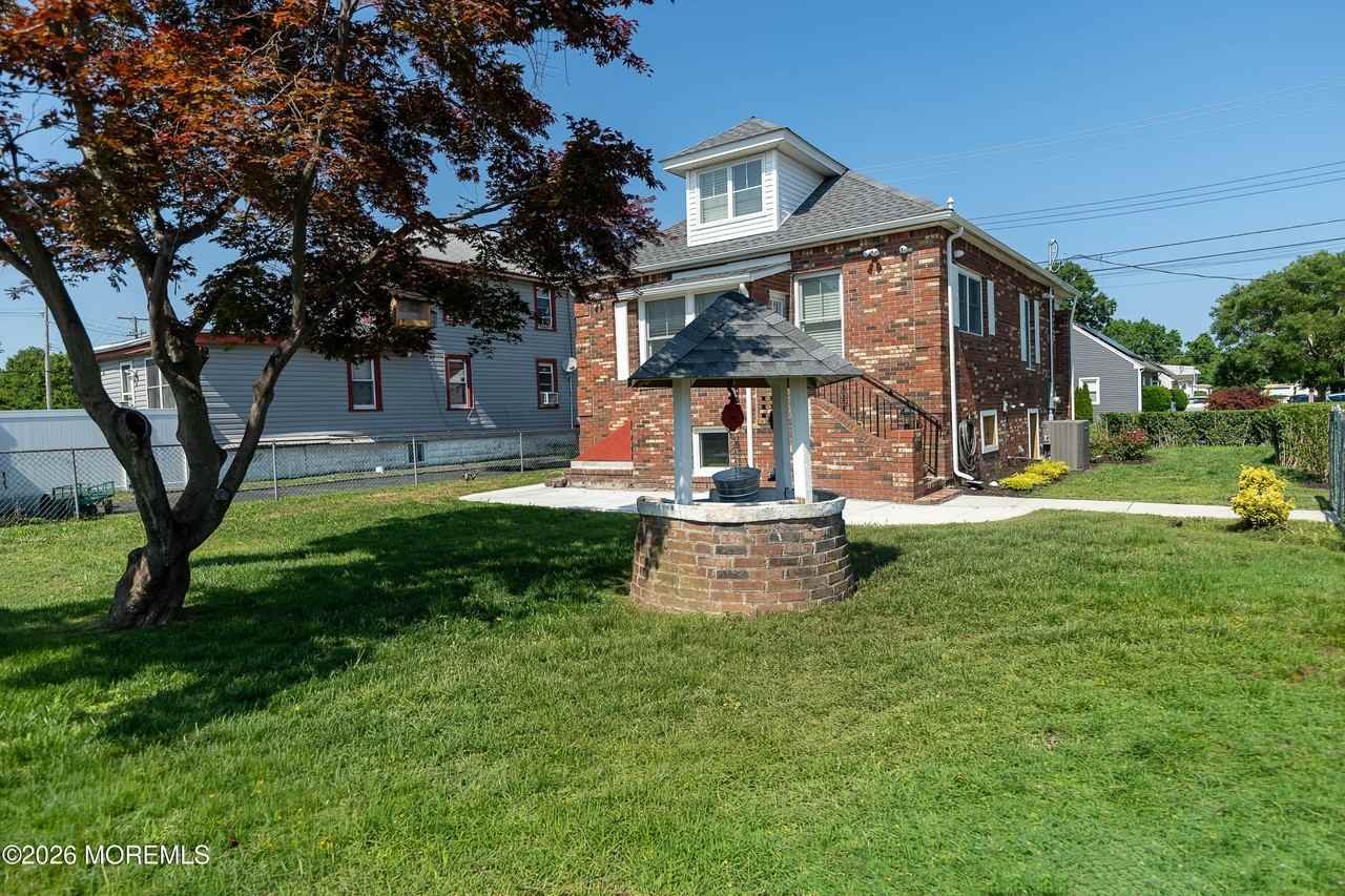 13 Fisher Ave - Photo 4 of 24