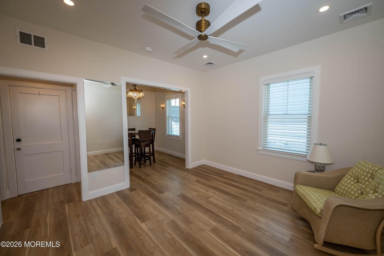 13 Fisher Ave - Photo 6 of 24