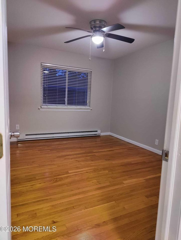 215 Washington St #34 - Photo 7 of 10