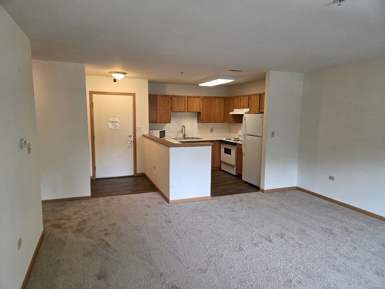 605 Barrington Ave #358 - Photo 5 of 19