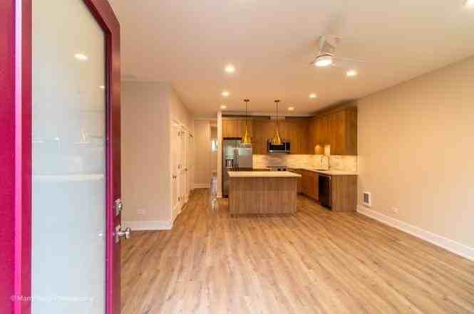 507 E 60th St - Photo 2 of 11