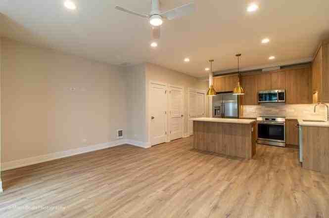 507 E 60th St - Photo 3 of 11