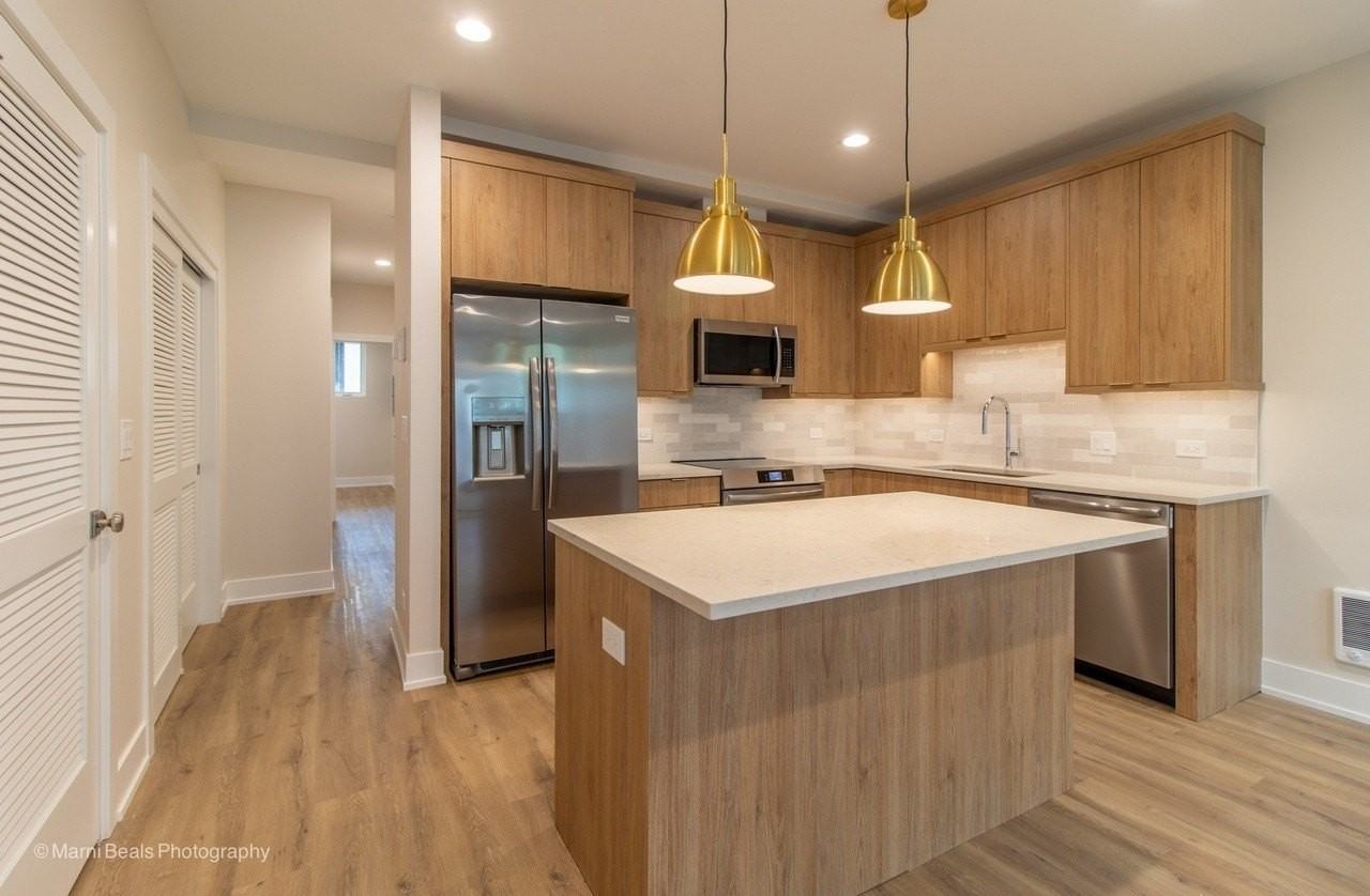 507 E 60th St - Photo 5 of 11