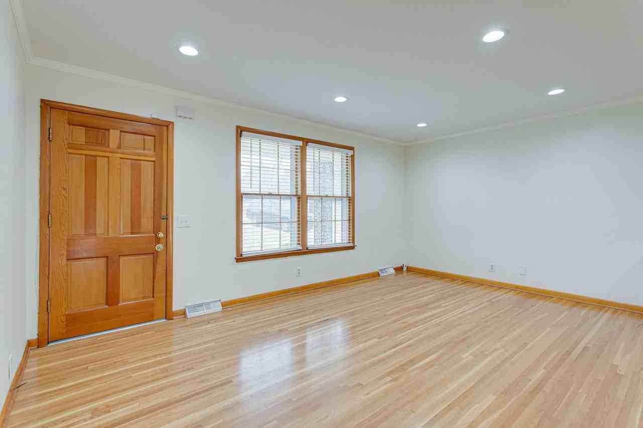 171 Mccall St - Photo 5 of 23