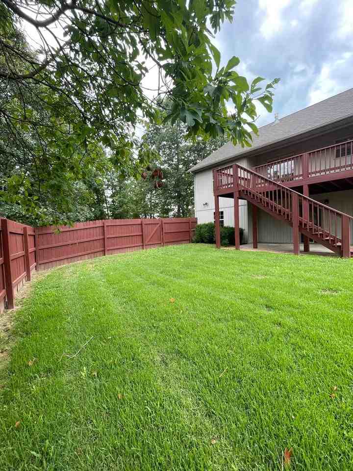 20454 Lynwood Rd - Photo 3 of 50