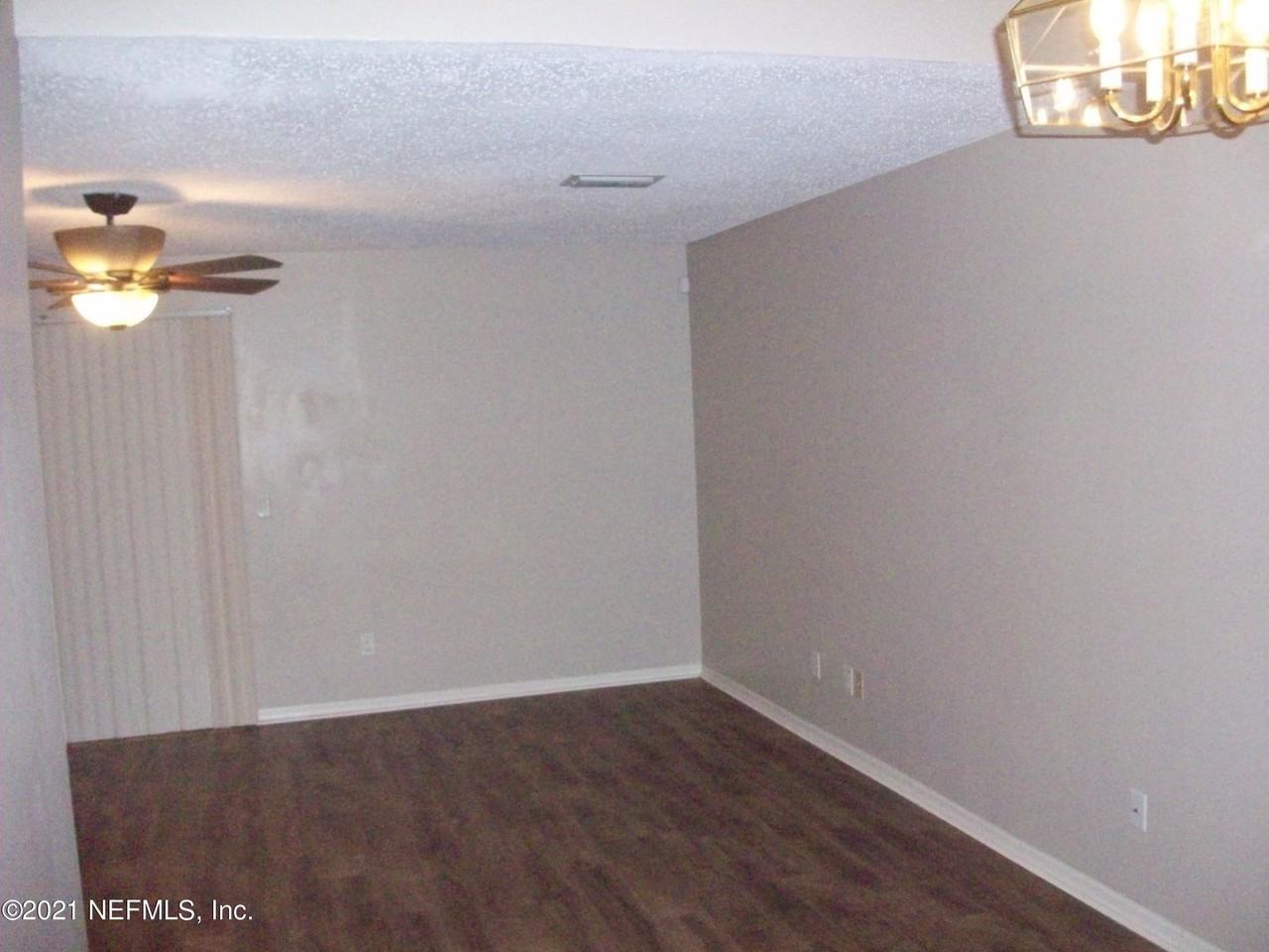 5860 Liska Dr - Photo 3 of 28