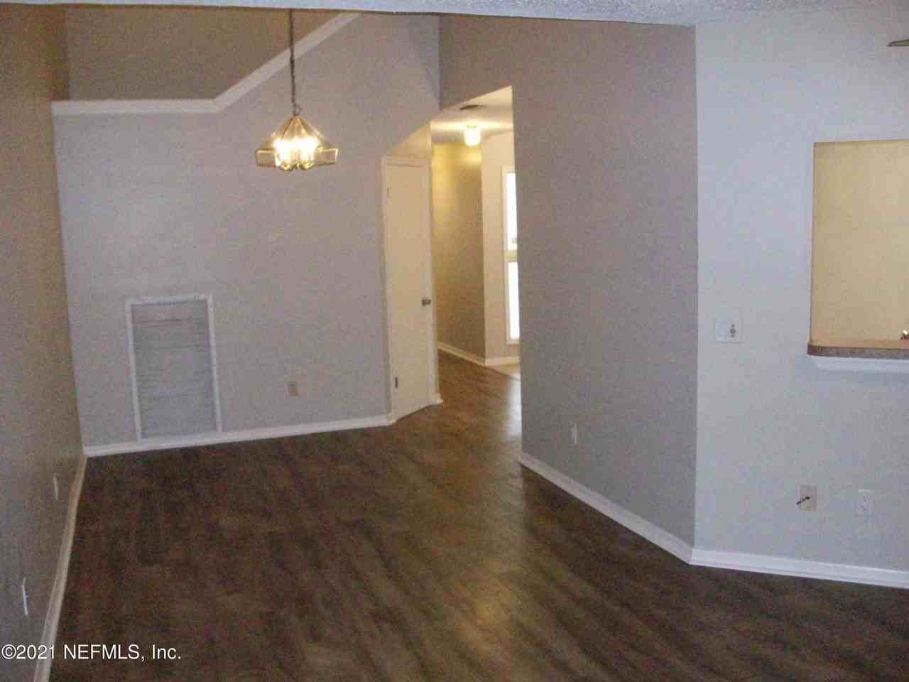 5860 Liska Dr - Photo 6 of 28