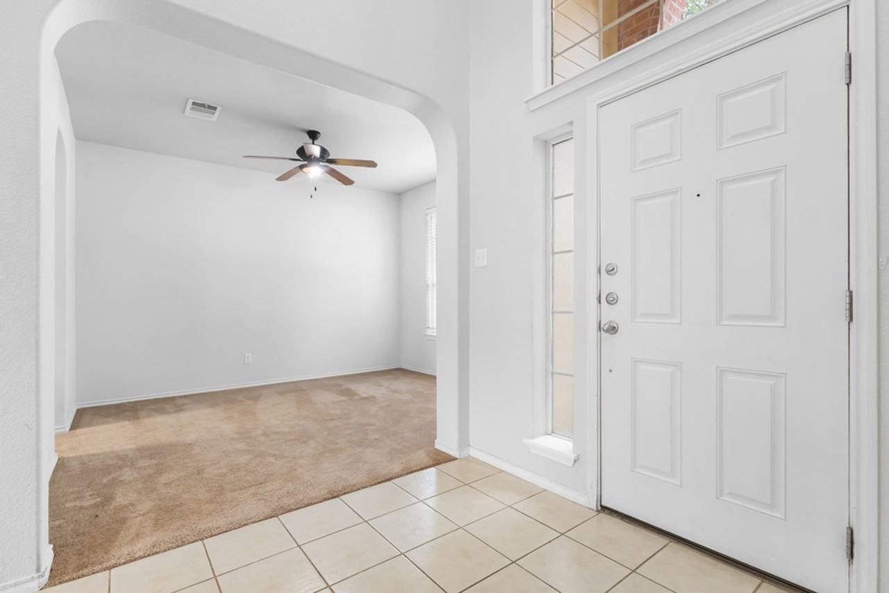 3703 Majestic Sage - Photo 4 of 29