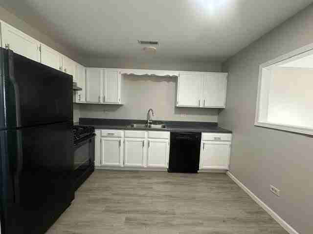 2264 Abbeywood Dr #F - Photo 6 of 12