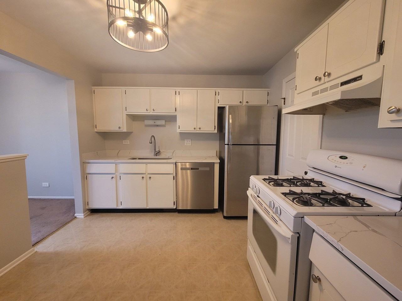 1460 7 Pines Rd #B1 - Photo 6 of 11