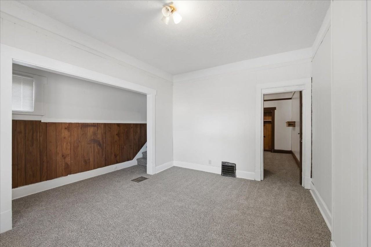 53 N 5th Ave - Photo 3 of 11