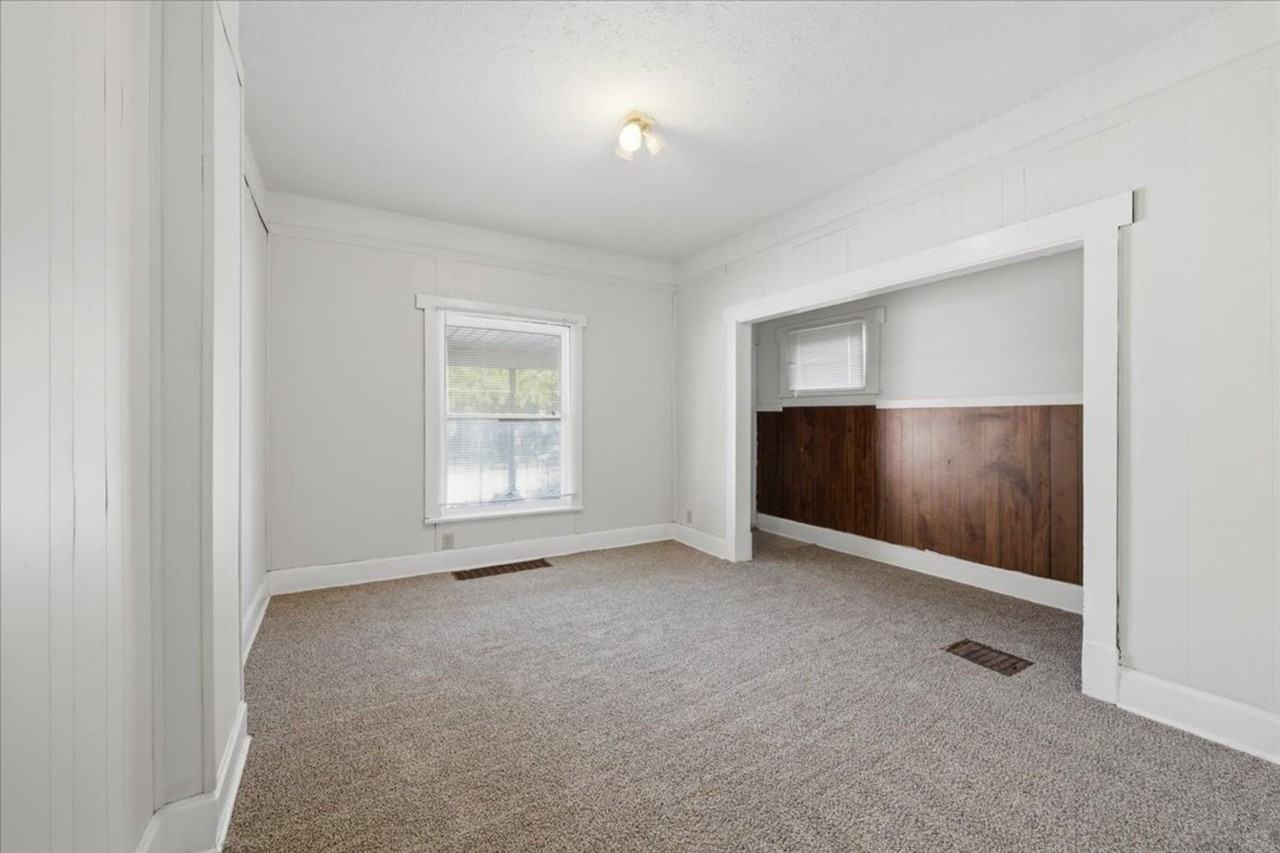 53 N 5th Ave - Photo 4 of 11