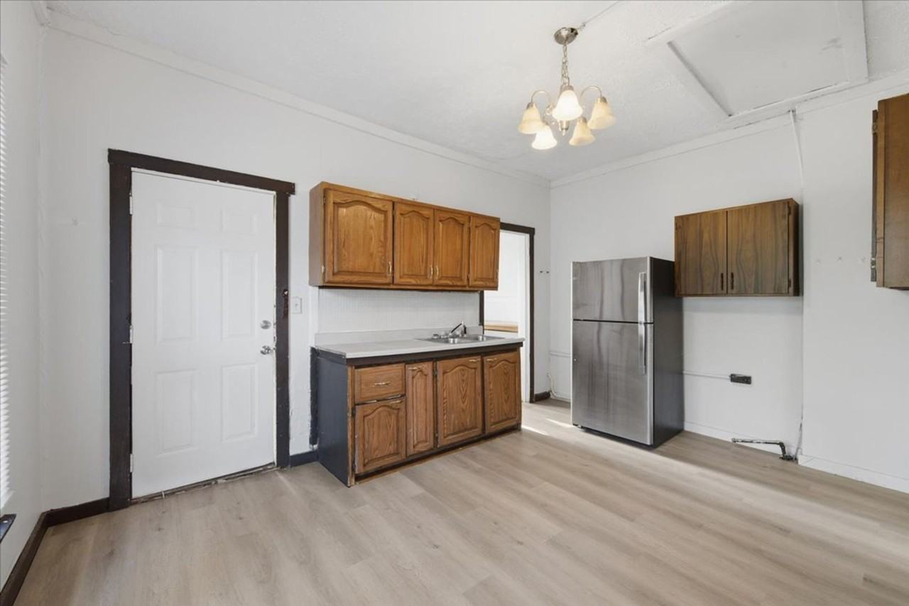53 N 5th Ave - Photo 5 of 11