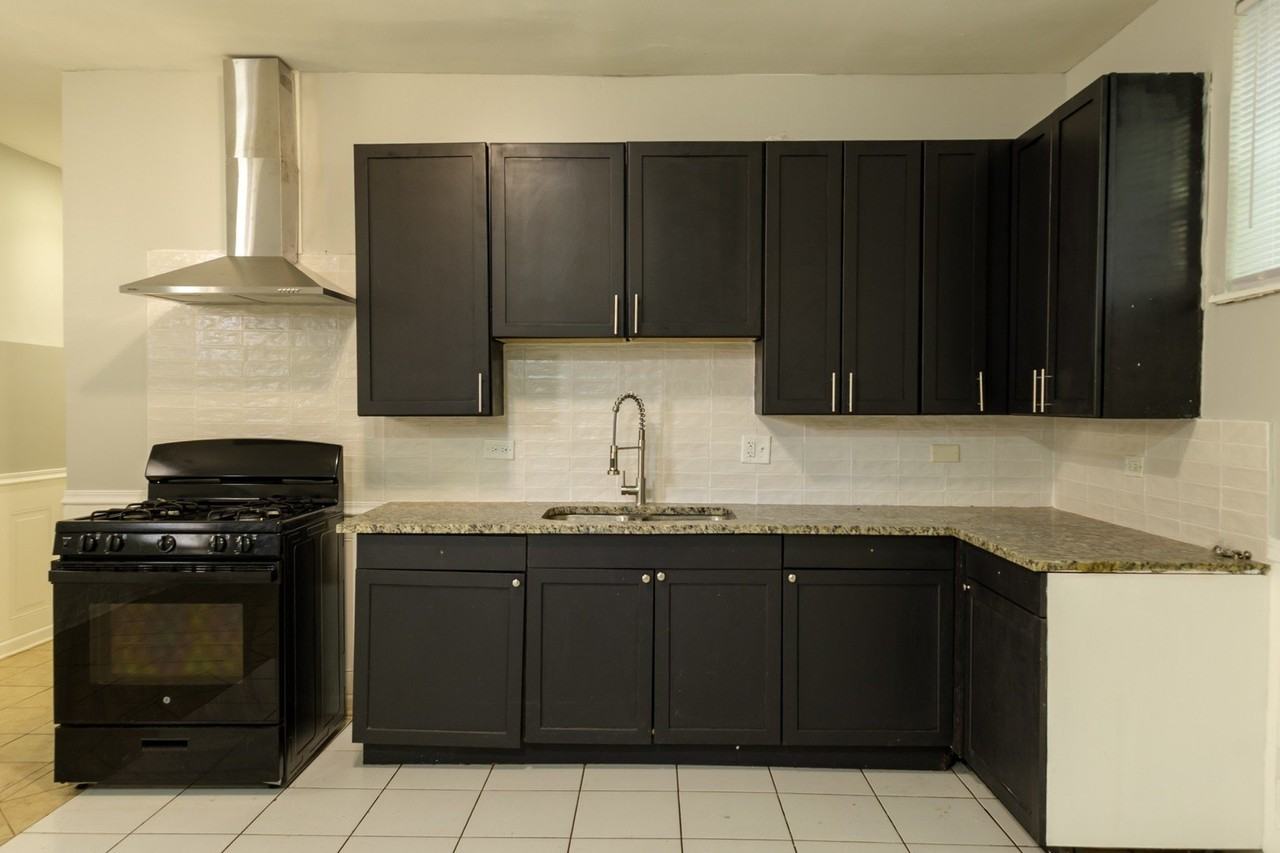 6667 S Michigan Ave #1 - Photo 3 of 13