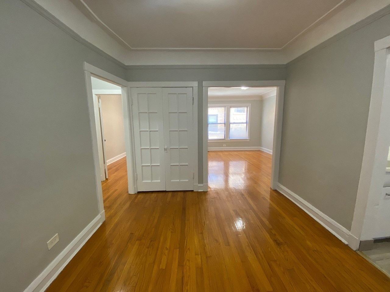 6514 N Glenwood Ave #1W - Photo 6 of 13