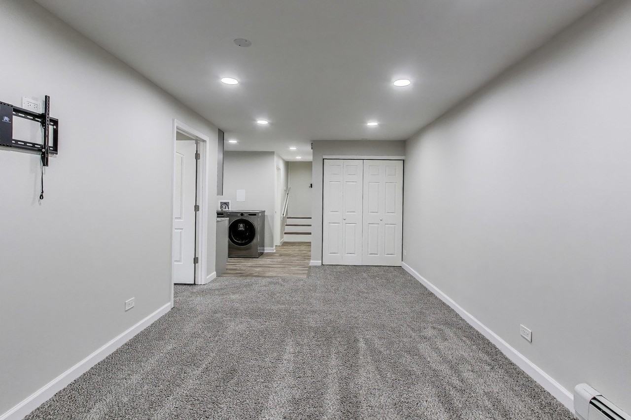 1086 N Northwest Hwy #G - Photo 4 of 14