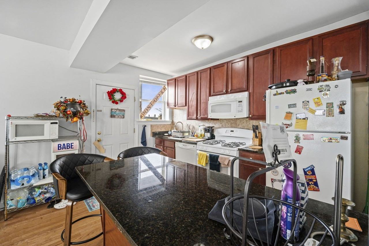 6319 N Sacramento Ave #3E - Photo 6 of 15