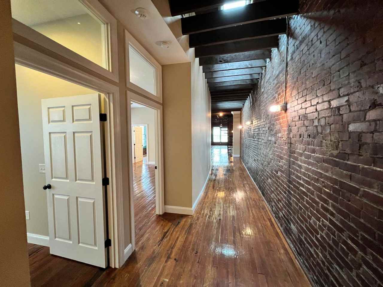 301 Market St Se ##Se - Photo 6 of 44