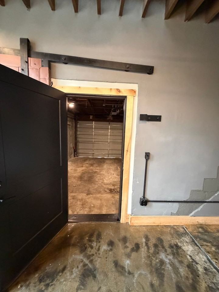 210 S Railroad St #101 - Photo 7 of 14