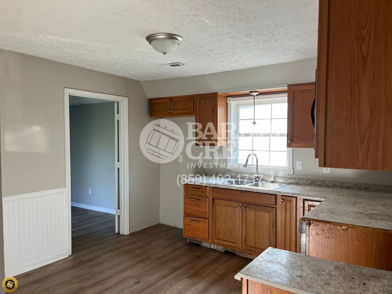 575 Royal Ct - Photo 6 of 8