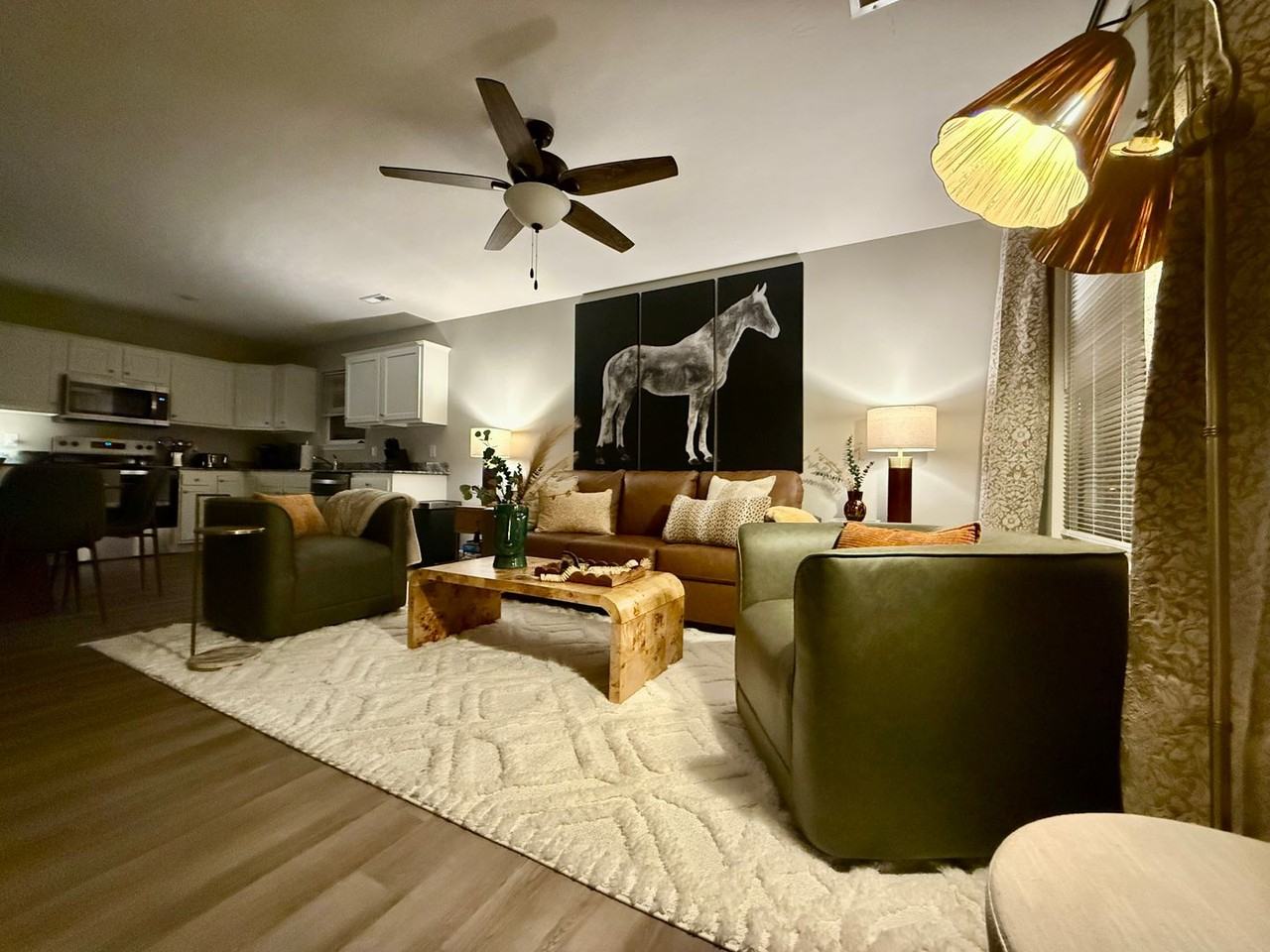 148 Southwind Blvd - Photo 6 of 32