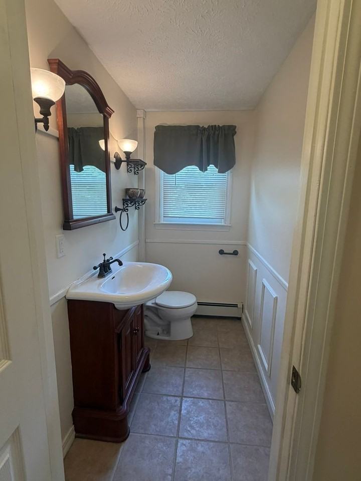 26 Twist Hill Rd Apt D - Photo 5 of 15