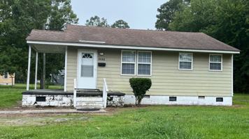 featured image of 2221 Briarfield Rd