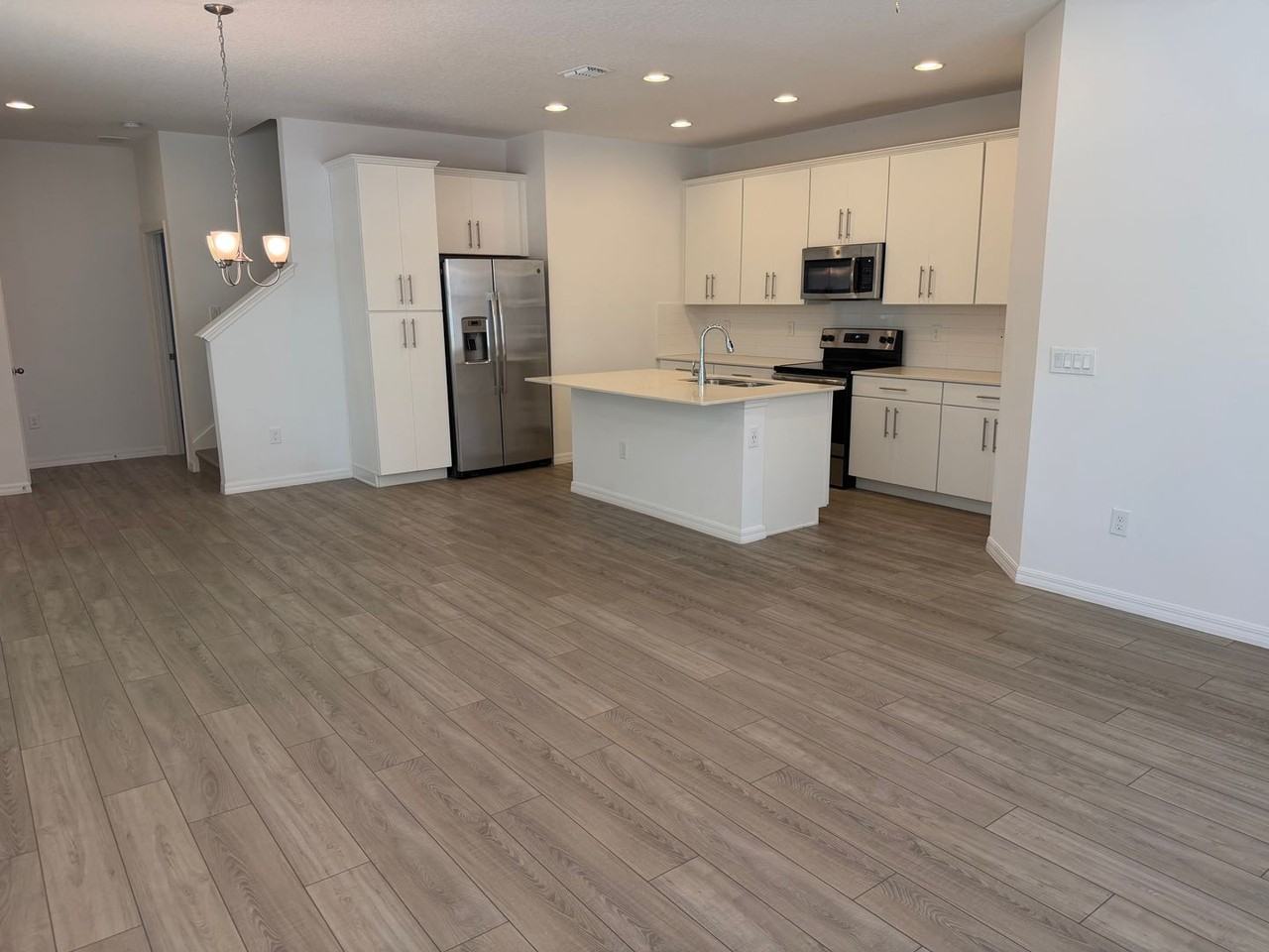 8191 Mosaic Ln - Photo 2 of 28