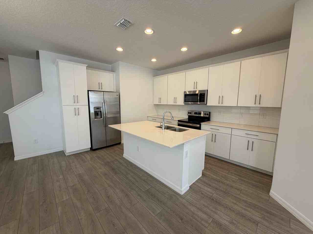 8191 Mosaic Ln - Photo 5 of 28