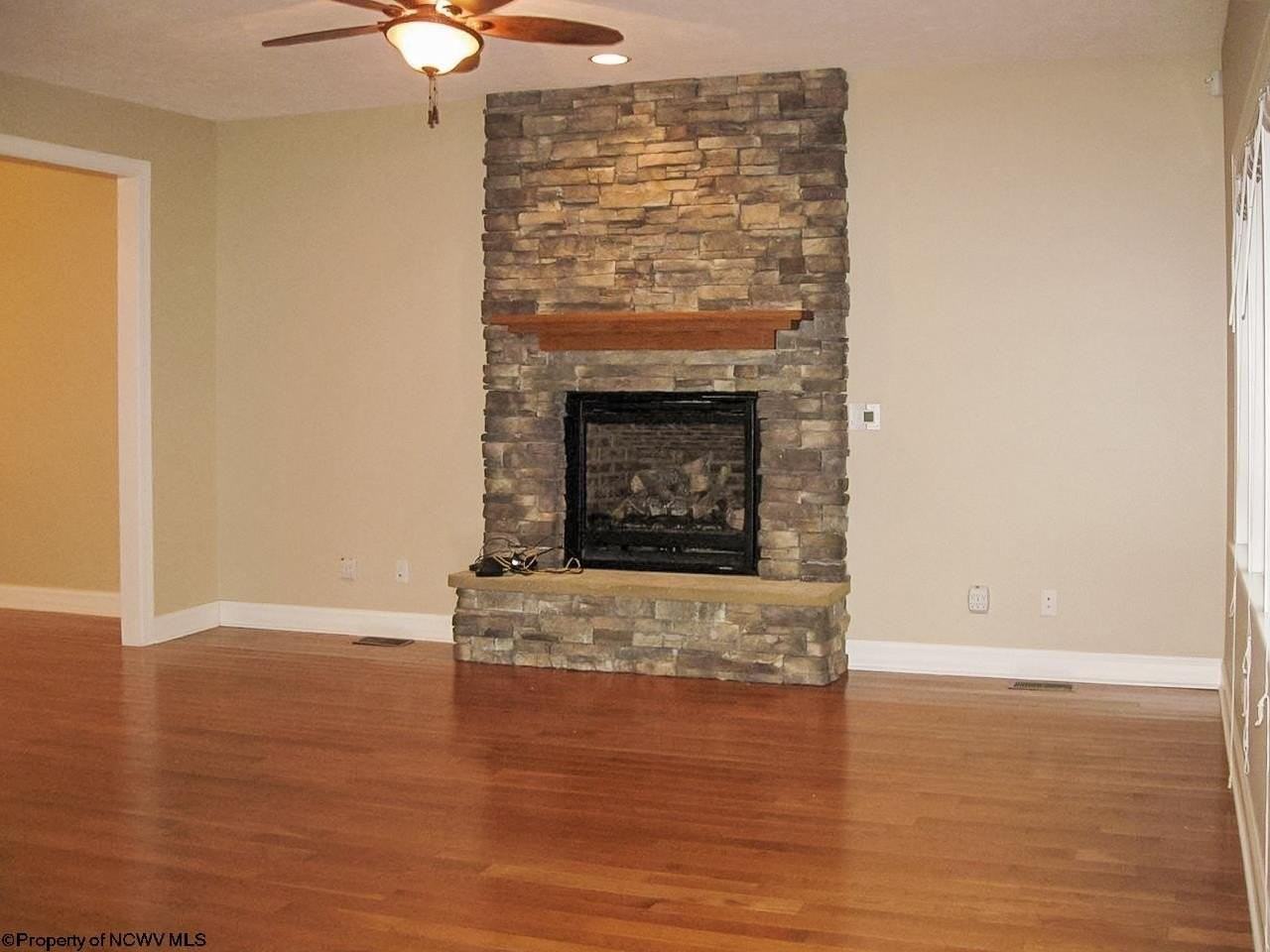 198 Donna Ave - Photo 5 of 13