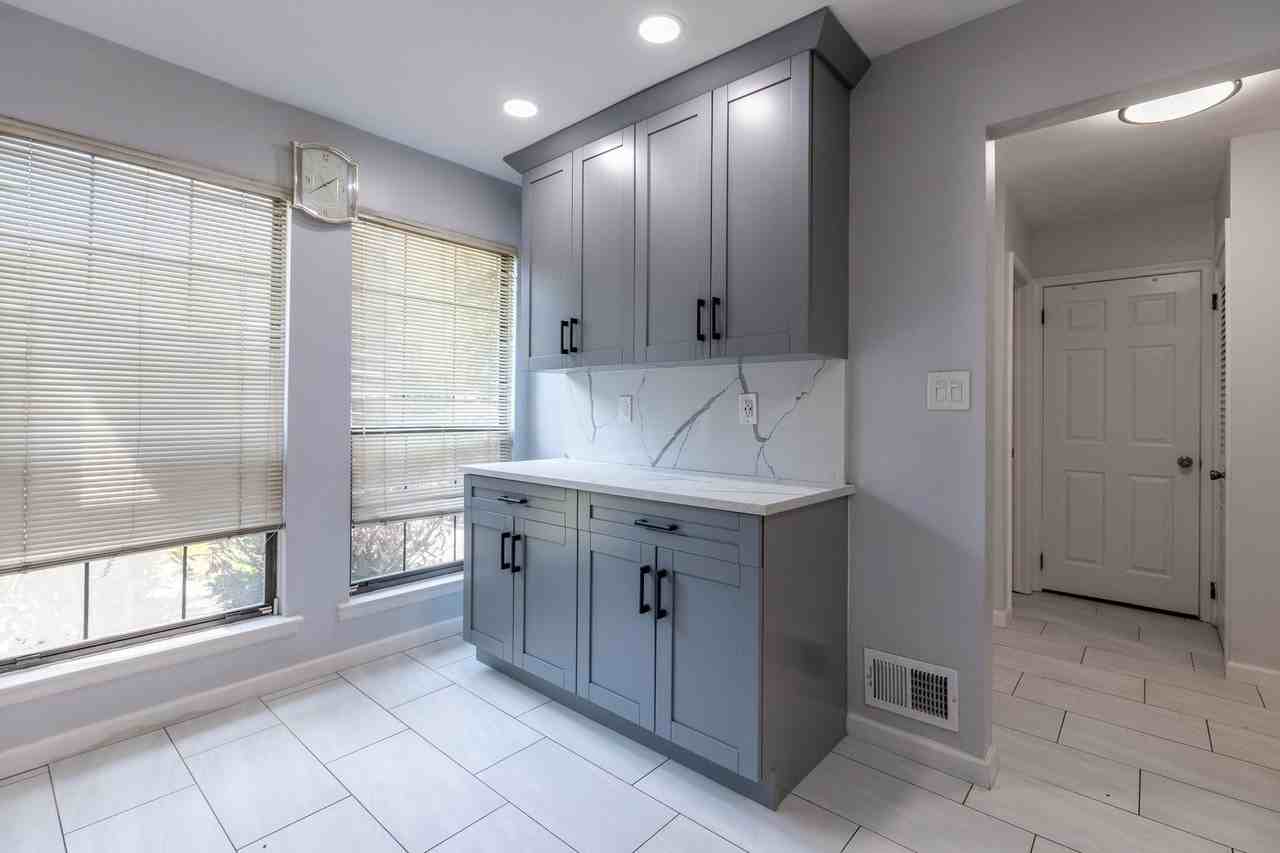 2705 Cricket Cir - Photo 4 of 23