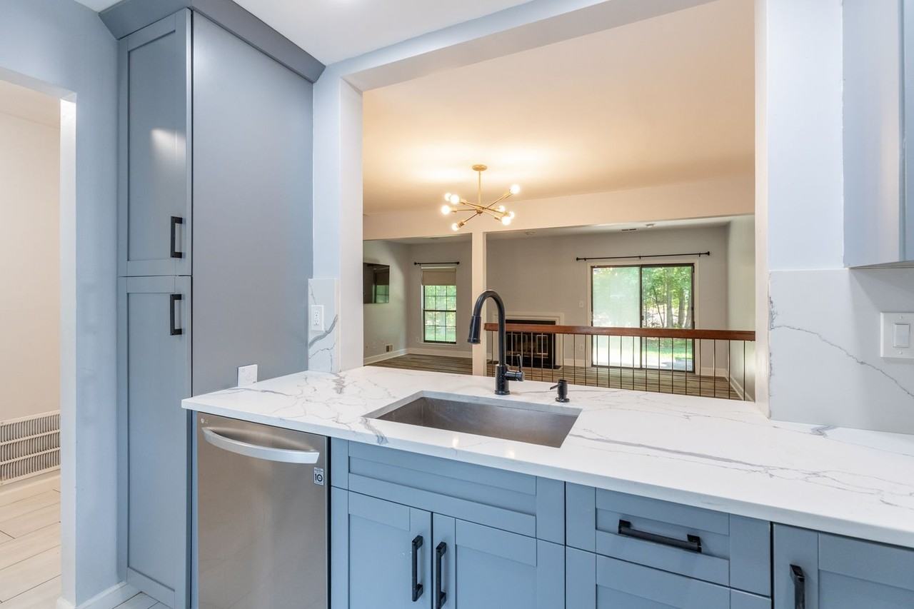 2705 Cricket Cir - Photo 6 of 23