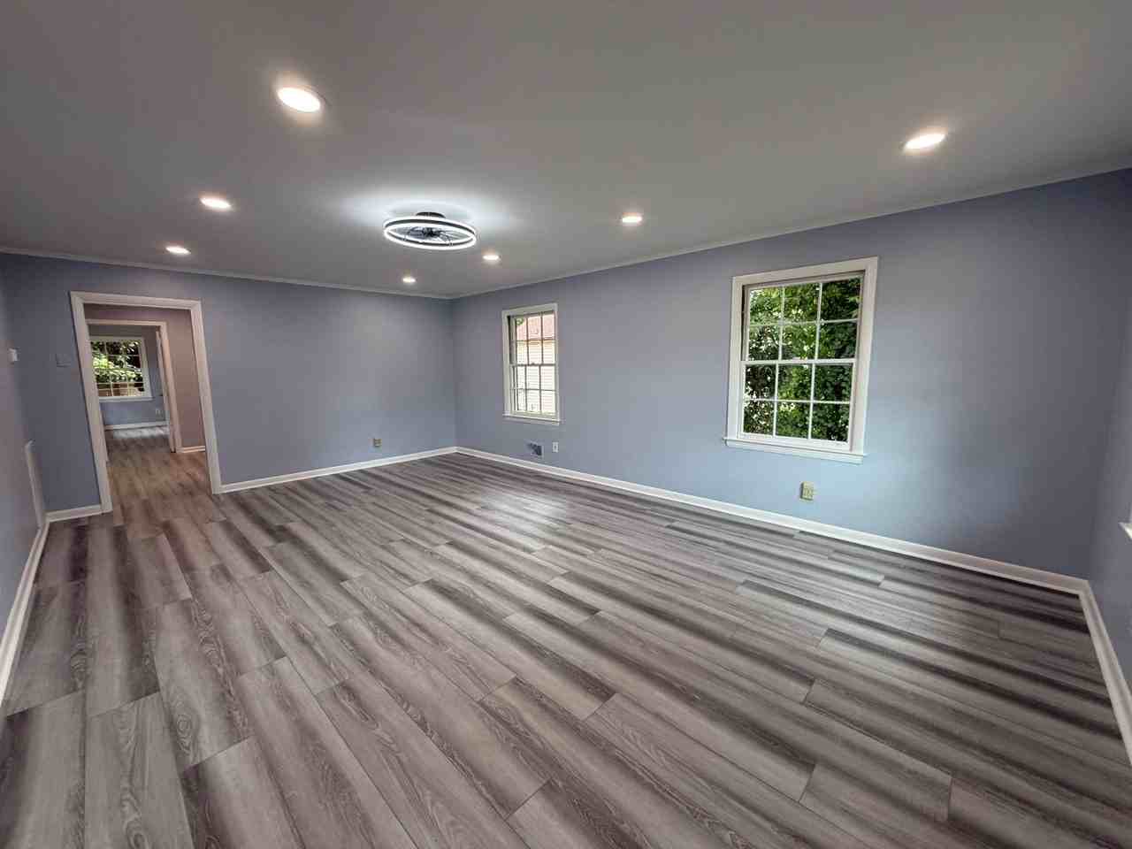 226 College Dr - Photo 2 of 15
