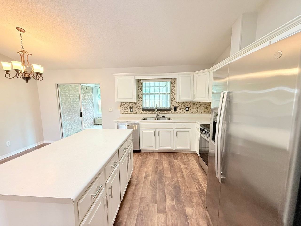 6183 Ashton Woods Cir - Photo 6 of 16
