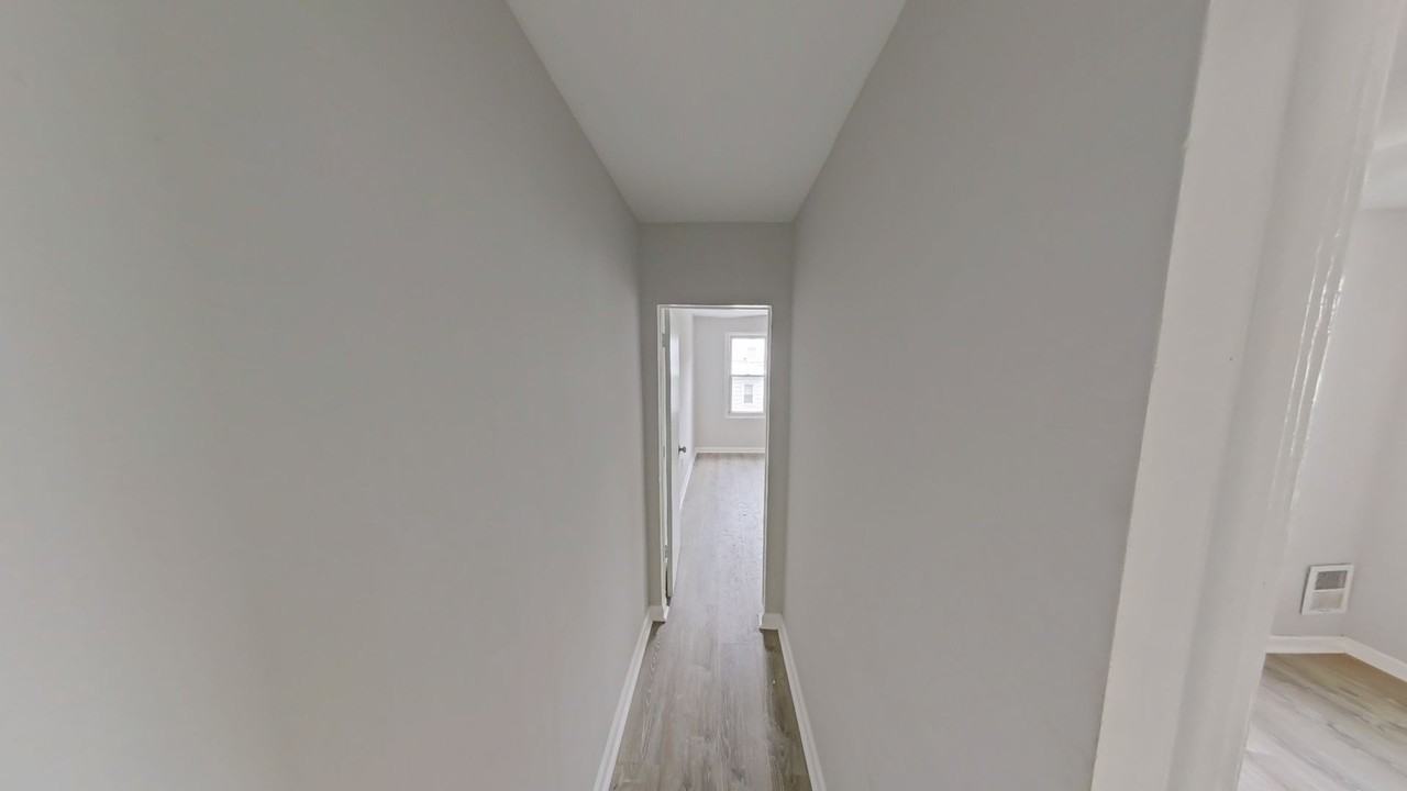 868 E Locust Ave - Photo 7 of 9