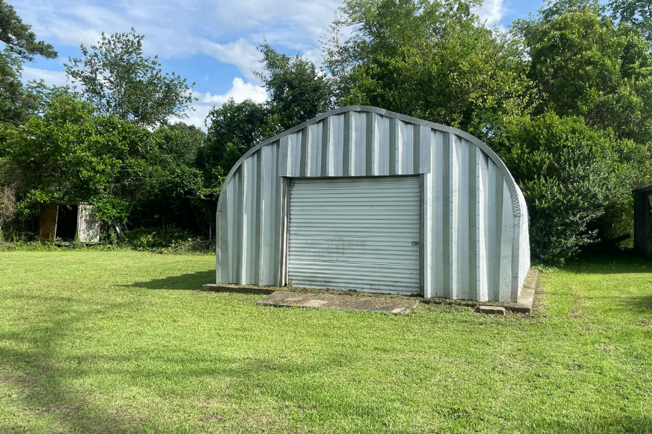 46 E Calhoun St - Photo 2 of 11
