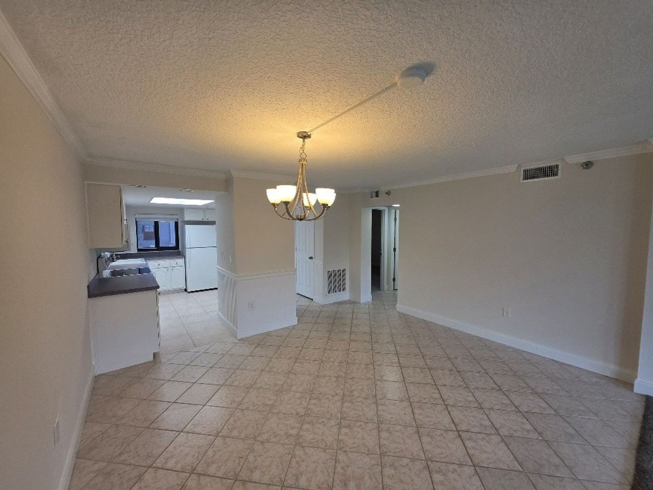 5301 S Atlantic Ave - Photo 5 of 28