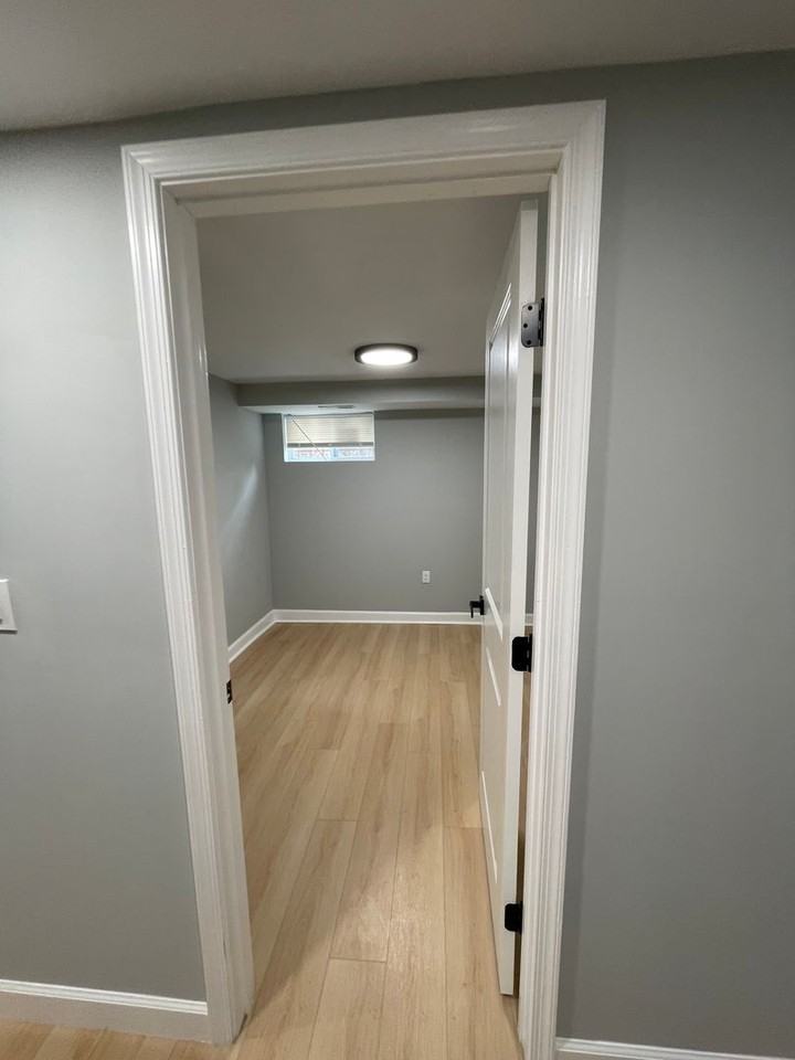 145 Wilmington Pl Se - Photo 2 of 5