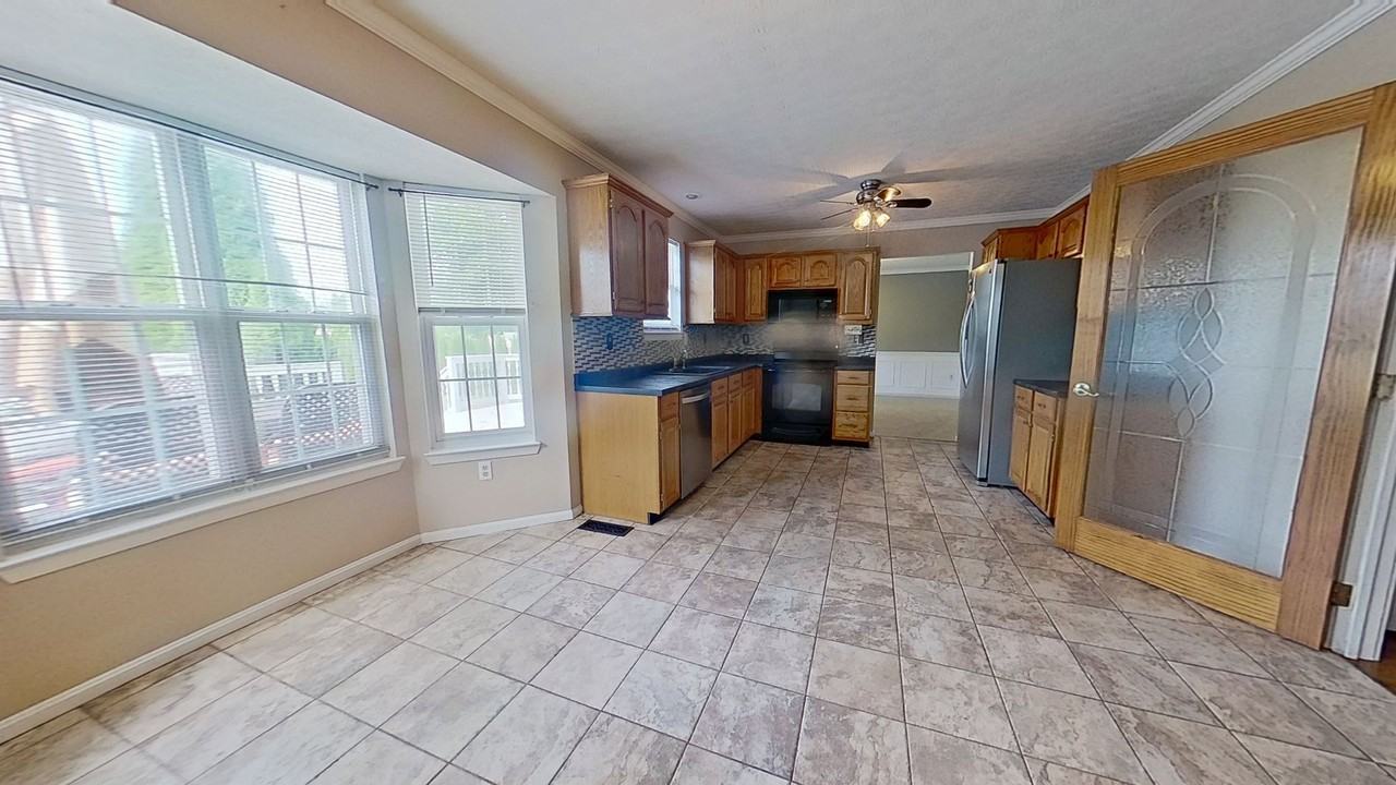 110 Hershey Cir - Photo 5 of 16