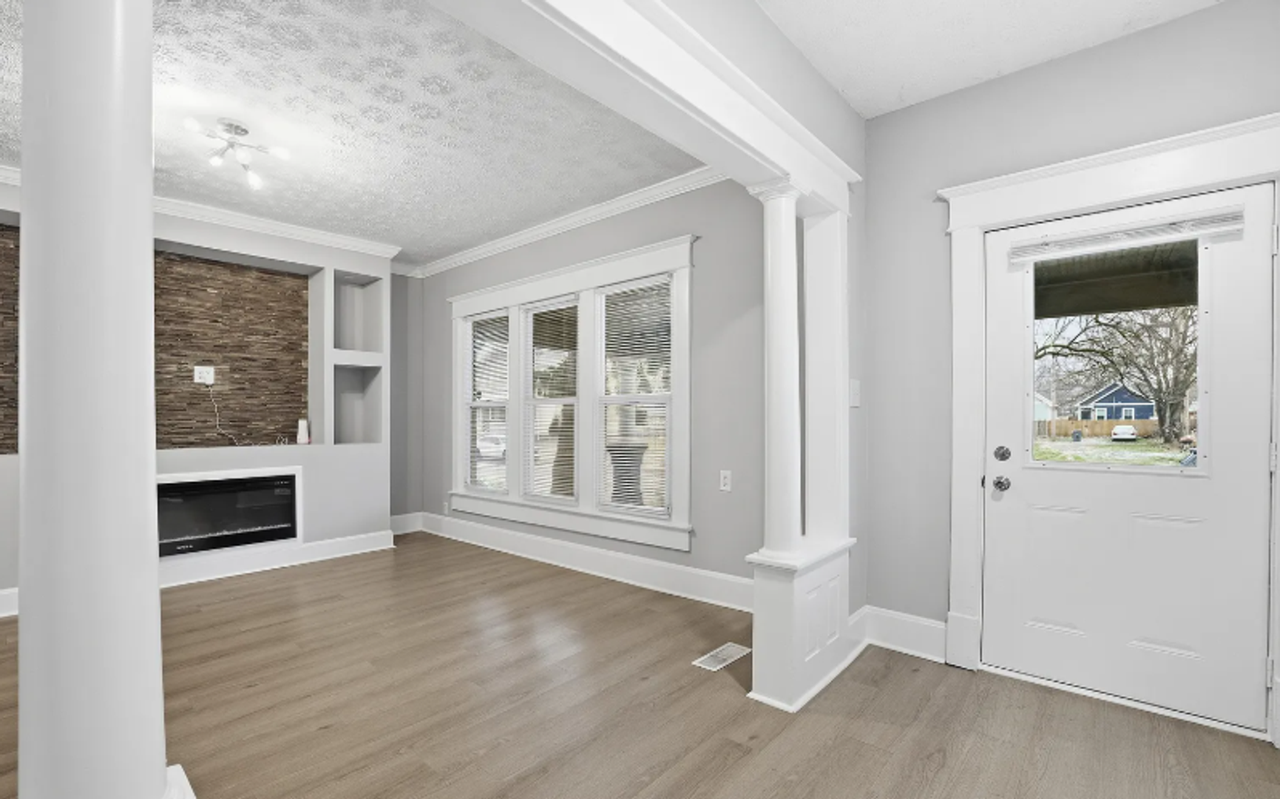 931 N Oakland Ave - Photo 7 of 28
