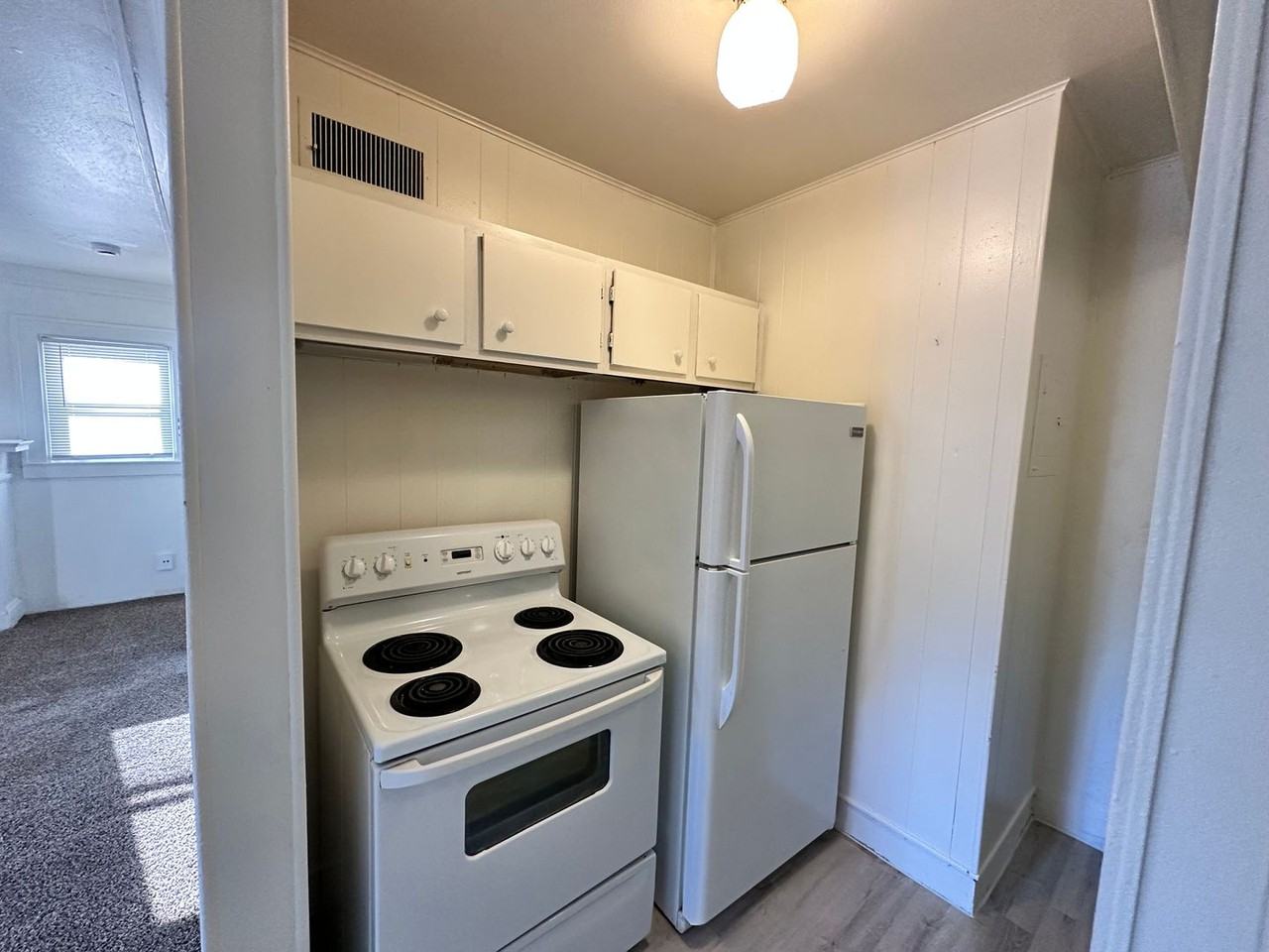 2223 16th St - Photo 5 of 9