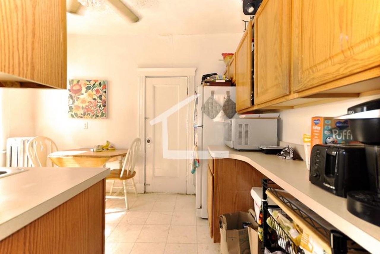 10 Mount Hood Rd - Photo 2 of 18