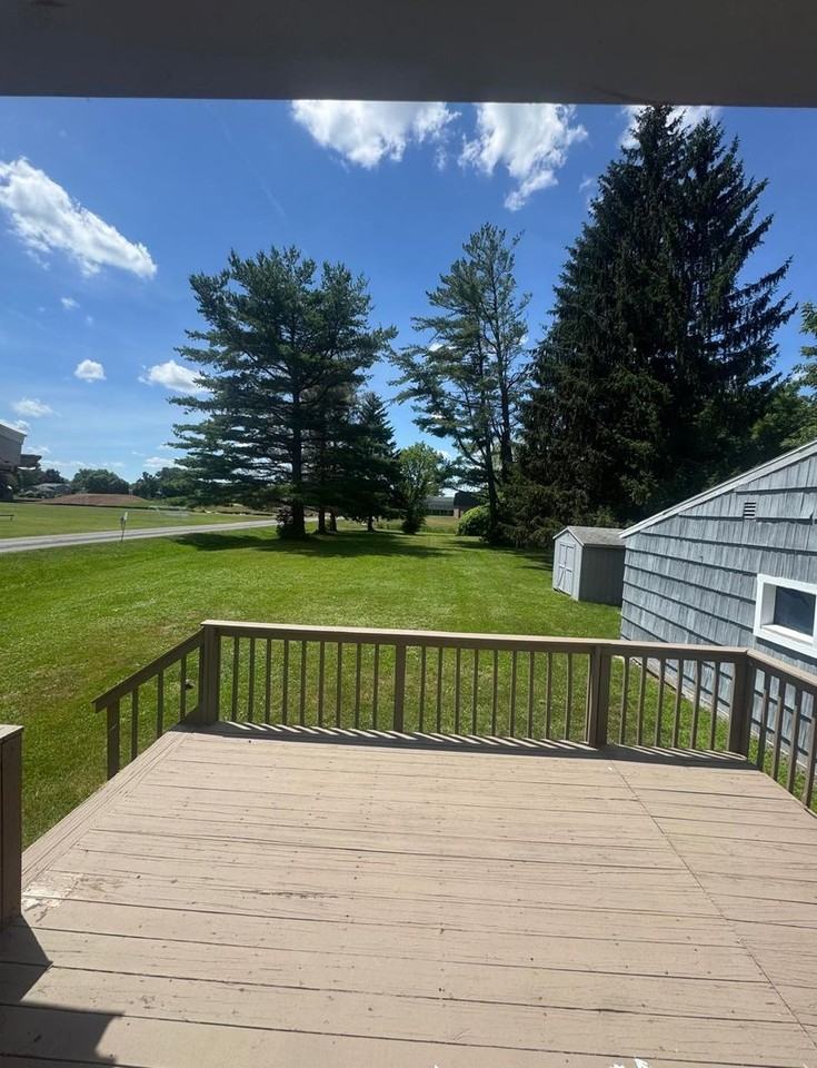 7801 Morgan Rd - Photo 3 of 11