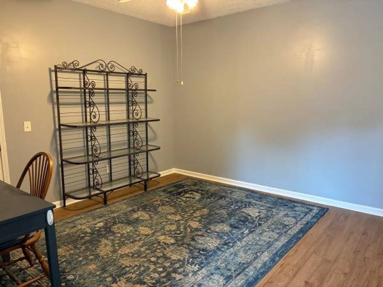 6810 Teviot Dr - Photo 3 of 11