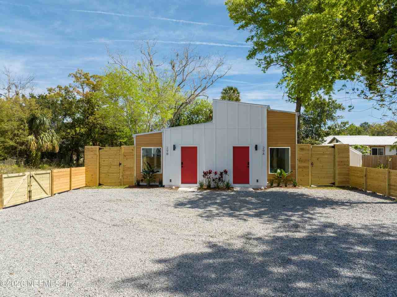 29 Masters Dr #B - Photo 2 of 28