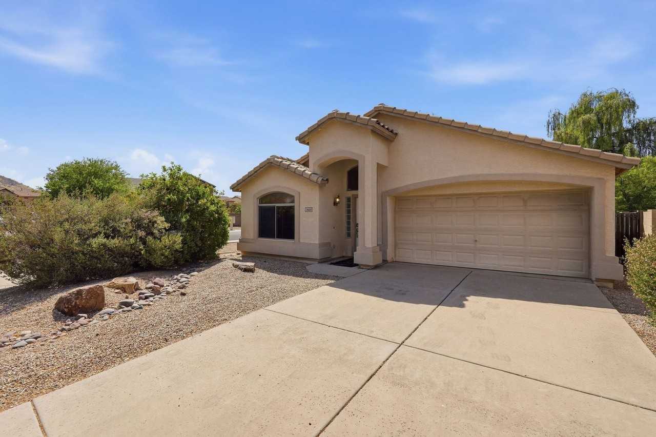 2403 W White Feather Ln - Photo 2 of 26